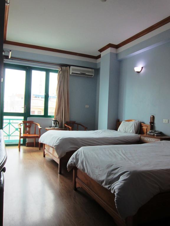 Green Bay Hotel Ha Long Exterior photo